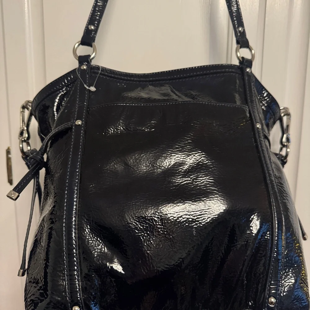 Like New Coach ๐ฅ Vintage Audrey Patent Leather Navy Tote Shoulder Bag - Picture 6 of 14